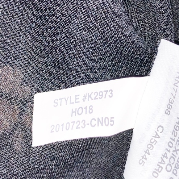 Madewell Black Button-Down V-neck Cami in Pressed Flowers Size 2 - Picture 11 of 12